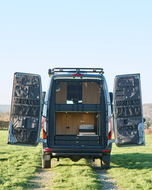 O/S 2018+ Mercedes Sprinter 180 degree hinges