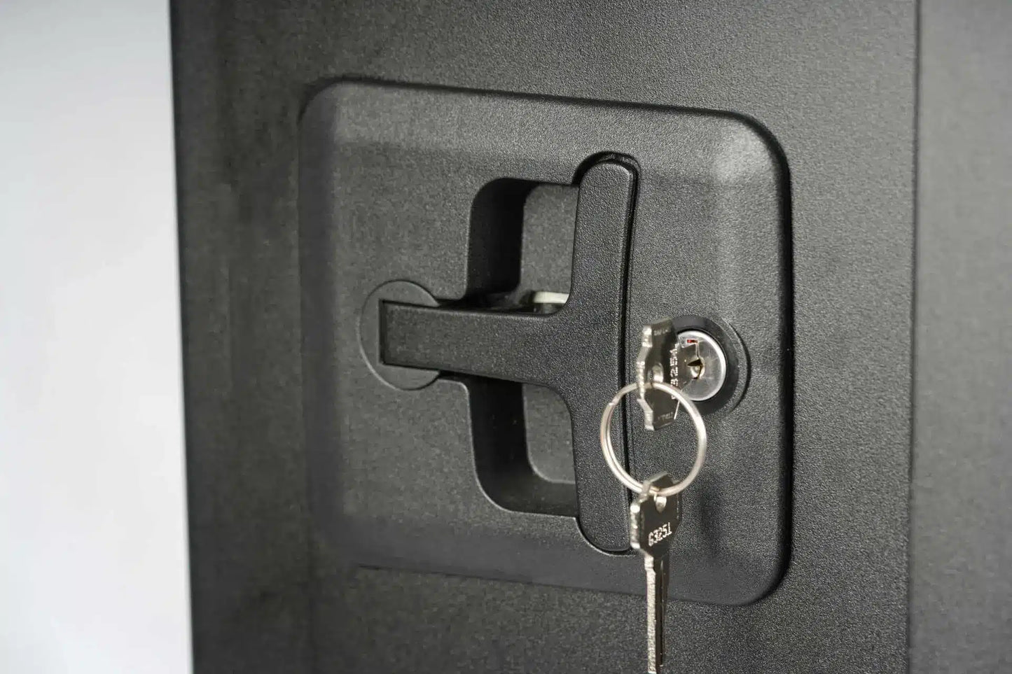 Cargo Box 700