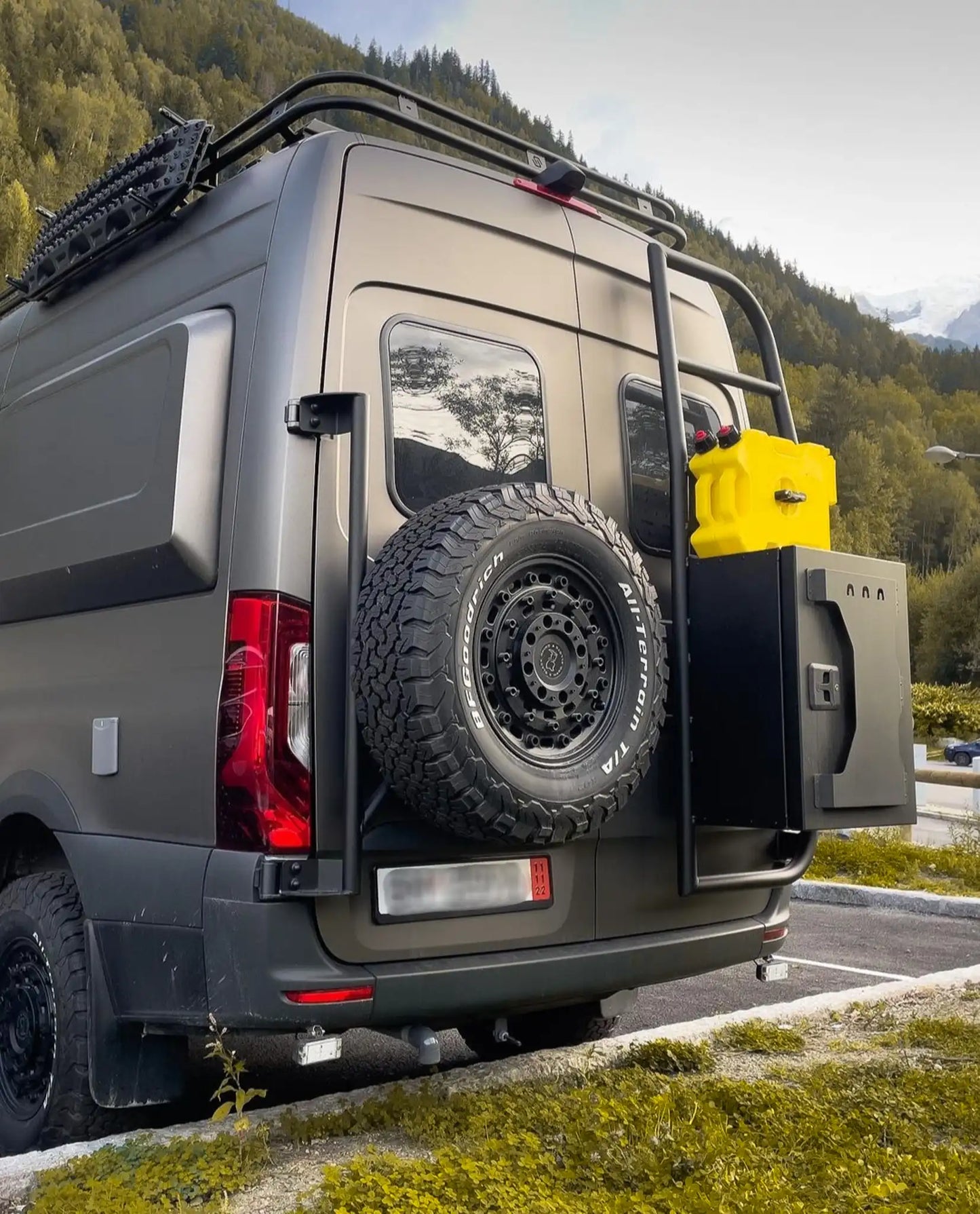 Tyre Carrier