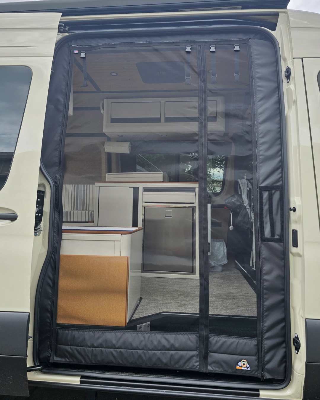 Mercedes Sprinter 2025+ Sliding Door Bug Screen