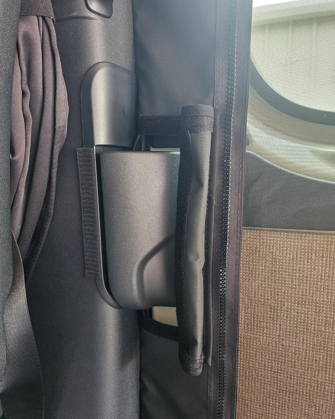 Mercedes Sprinter 2025+ Sliding Door Bug Screen